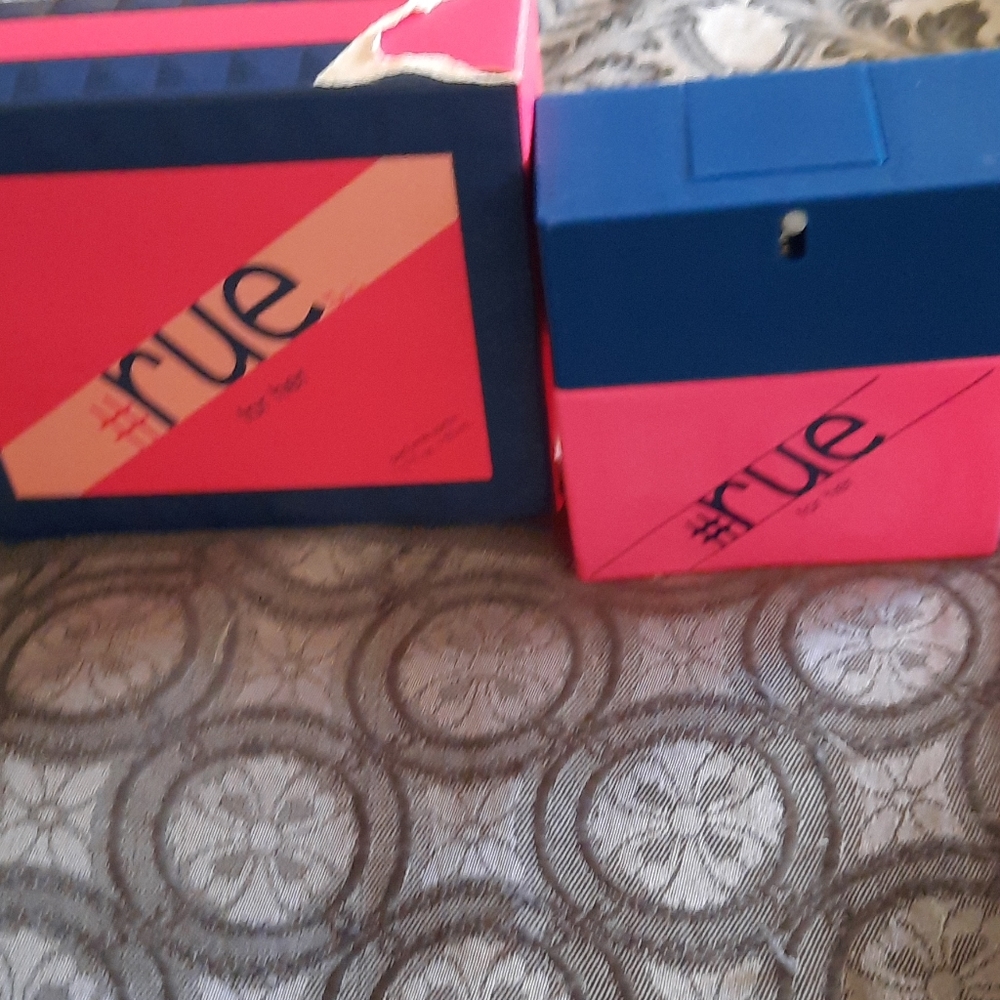 #rue for her by Rue 21